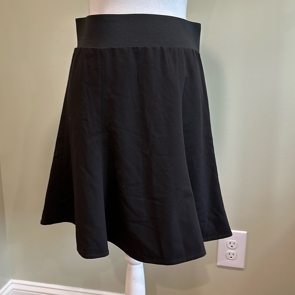 Cute little black skirt